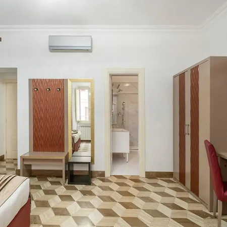 The Five Oscars בית הארחה רומא