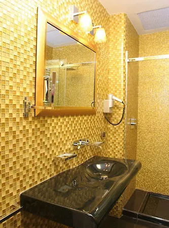 The Five Oscars בית הארחה 4*